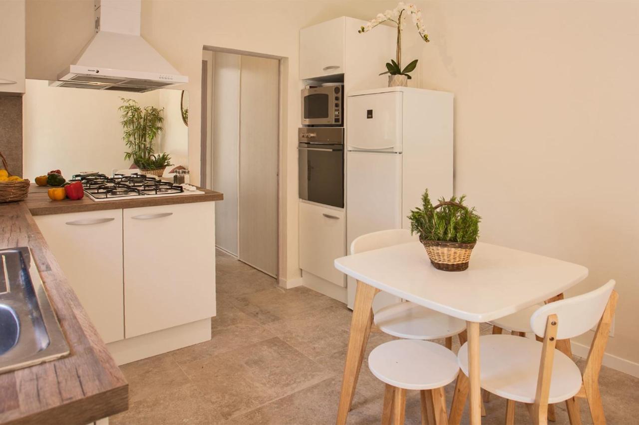 Maison Kiwi Avec Piscine Chauffee Terrasse Jardin Et Bbq A Calvi Calvi  Exteriör bild